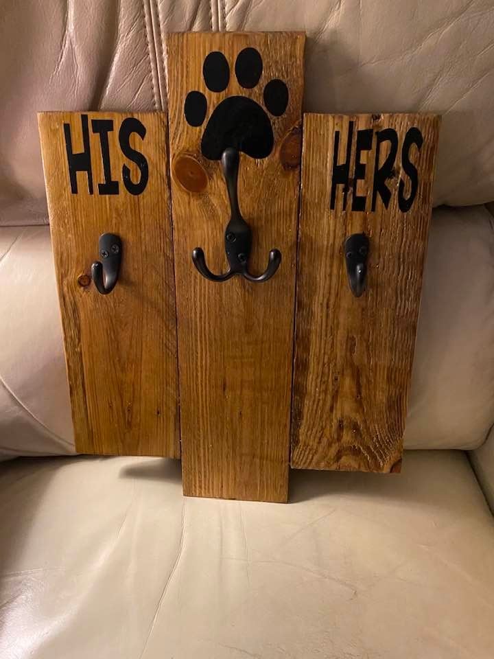 Leash Holder